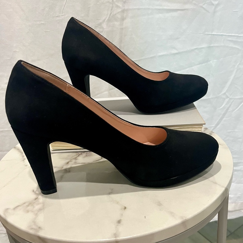 WuORWu Black Suede Women's Heels